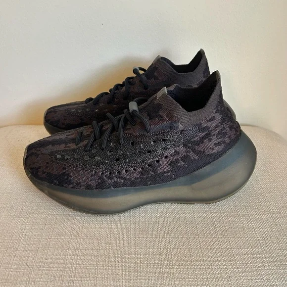 Yeezy 380 Onyx Sneakers - Picture 3 of 7